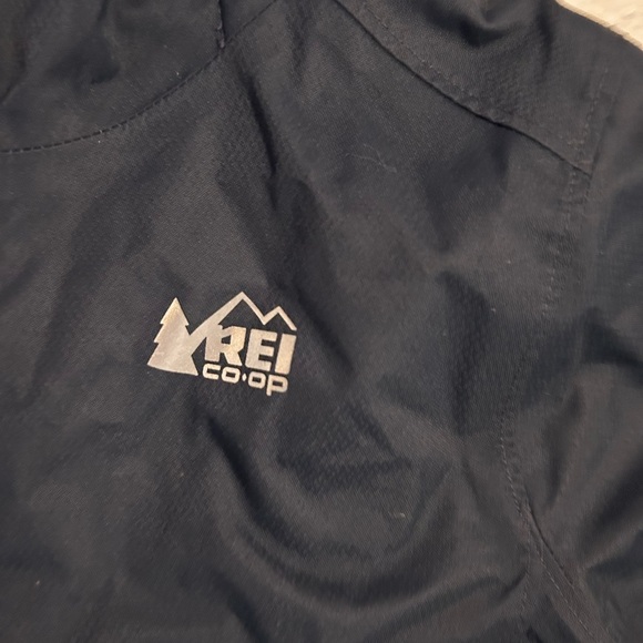 REI Co-op Navy Jacket with purple lining size 8 girls small medium weight - Picture 4 of 7